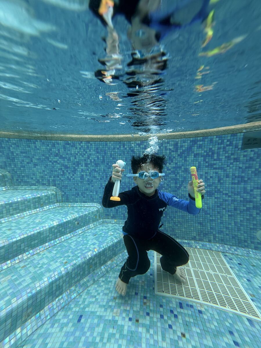 水底拾物